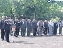 Peringati Hari Pahlawan, Kapolres Payakumbuh Bersama Forkopimda Gelar Ziarah Makam dan Tabur Bunga