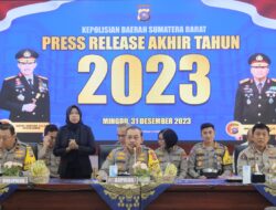 Konferensi Pers Akhir Tahun, Selama 2023 Polda Sumbar PTDH 8 Personel