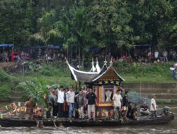 Meski Mendung, Potang Balimau 2024 Berlangsung Semarak