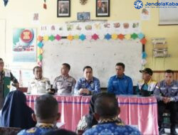 Tinjau Lokasi Kebakaran SD Negeri 04 Simalanggang, Pjs.Bupati Ahmad Zakri Minta Pihak Sekolah Data Aset Penting