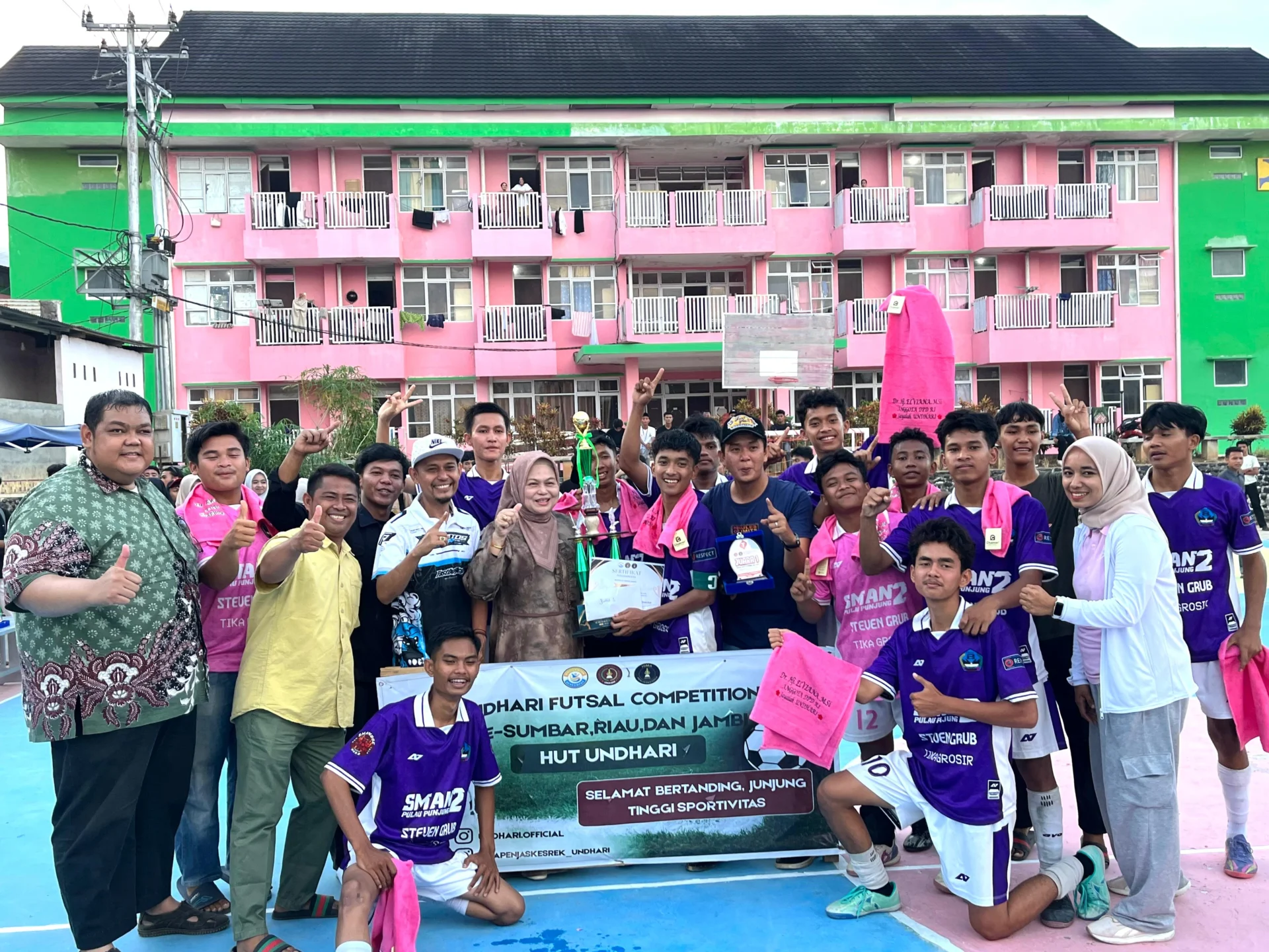 SMAN 2 Pulau Punjung Persembahkan Kemenangan di Ajang Bergengsi Undhari Futsal Competition 2025