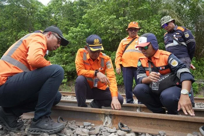 KAI Divre III Palembang Lakukan Pengecekan Lintas Lubuklinggau–Kertapati Jelang Angkutan Nataru 2025/2026