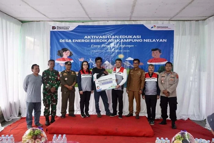 Pertamina NRE Nyalakan Cahaya Baru Nelayan Cilamaya