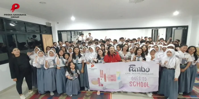 Workshop Monetisasi Konten oleh Priska Sahanaya X Fanbo di SMA Triguna
