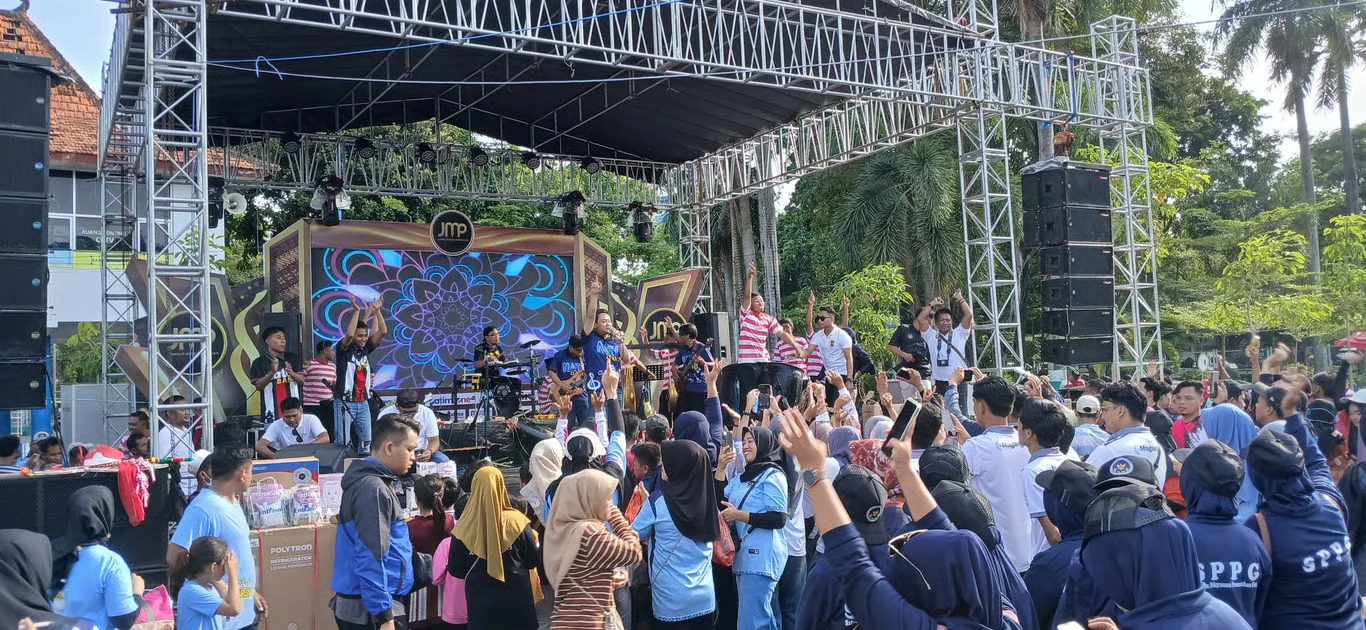 Dari Balik Jeruji ke Panggung Rakyat: Nato Band &  Musik Daul Lapas Pamekasan Guncang Ribuan Warga Pamekasan