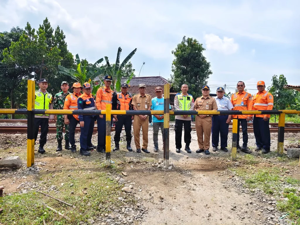 Demi Keselamatan, Para Pihak Sepakat Tutup Perlintasan KM 98+2/3 antara Stasiun Pekalongan – Sragi