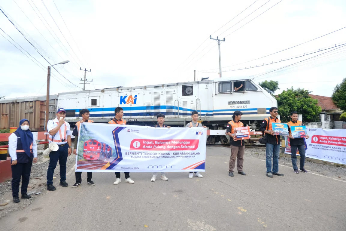 Tekan Angka Kecelakaan Pada Masa Nataru 2025/2026, KAI Divre III Gandeng OPKA Sumsel Sosialisasikan Keselamatan Perlintasan Sebidang