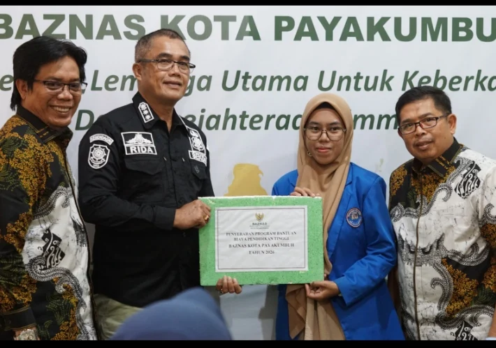 Pemerintah Kota Payakumbuh dan BAZNAS Kota Payakumbuh Salurkan Bantuan Pendidikan untuk 100 Mahasiswa Kurang Mampu