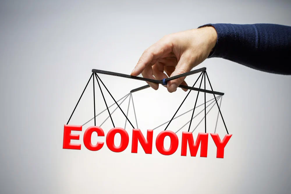 Memahami Siklus Ekonomi Global dan Dampaknya bagi Investor: Dari Ekspansi ke Resesi