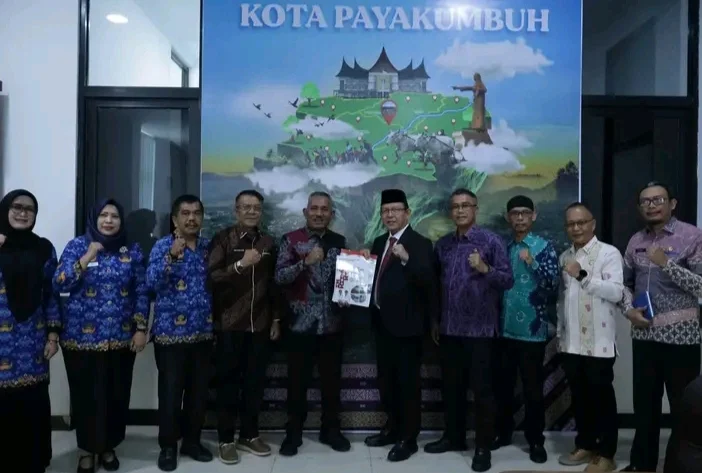 Pemko Payakumbuh Salurkan Bantuan Rp1 Miliar untuk Dukung Pemulihan Pascabencana di Lima Puluh Kota