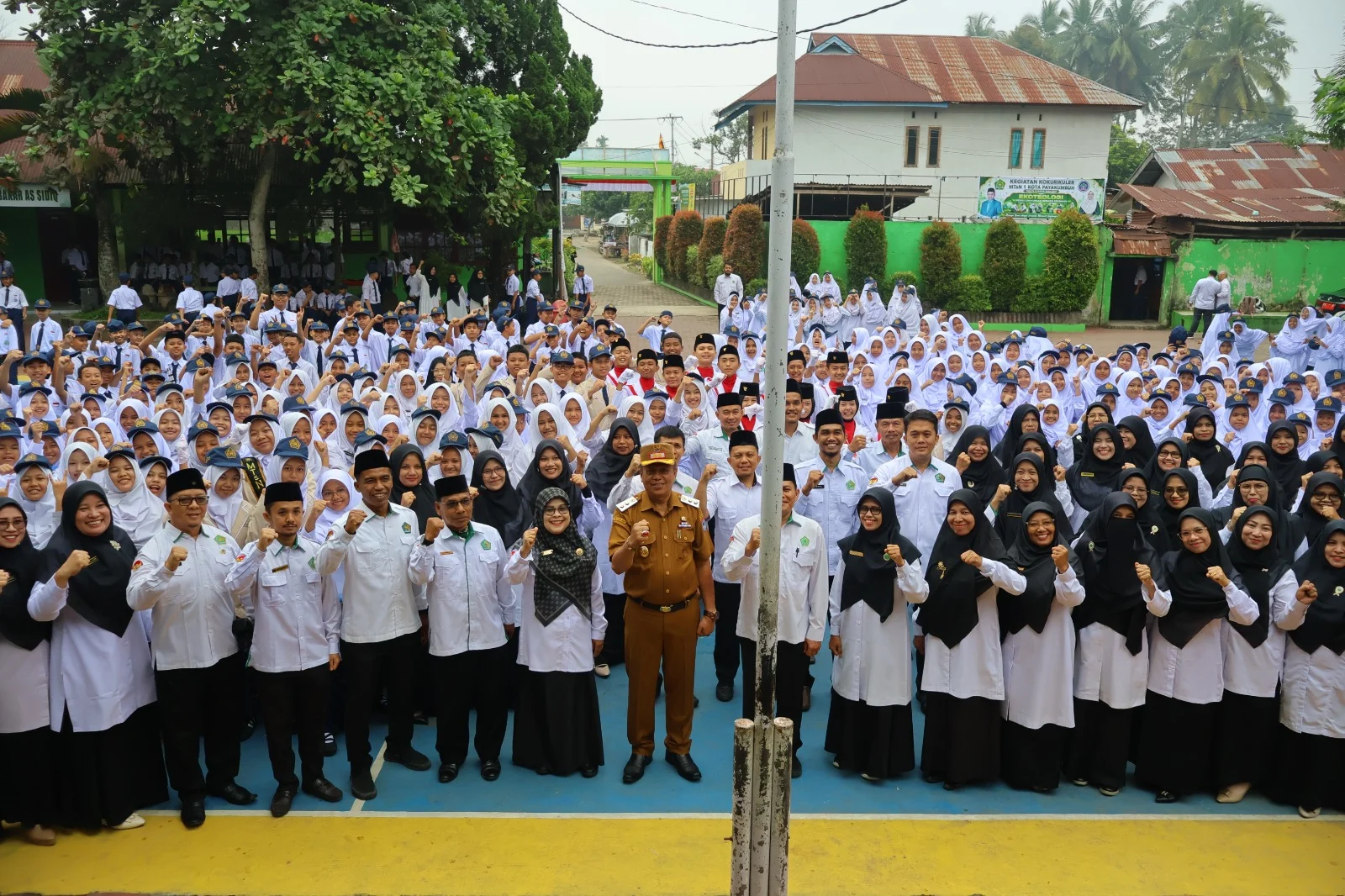 Elzadaswarman Ajak Siswa MTsN 1 Payakumbuh Perkuat Iman dan Cegah Bullying