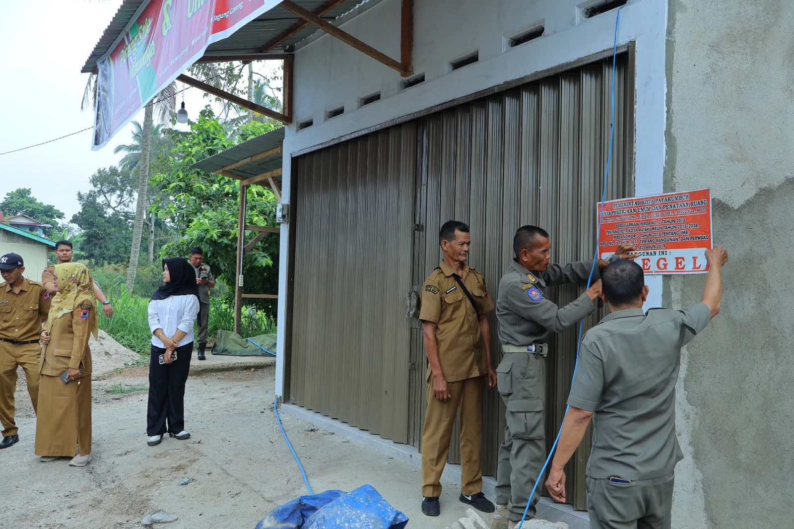 Pemko Payakumbuh Tertibkan Tiga Bangunan Tak Berizin, Tegakkan Aturan Tata Ruang