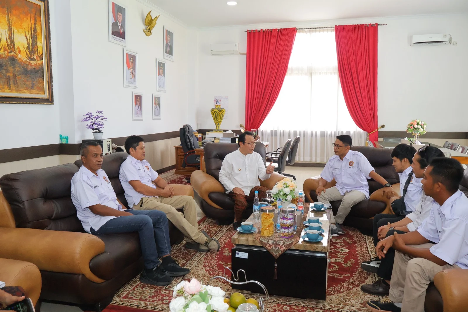 Walikota Zulmaeta Dukung Karang Taruna Kembangkan Usaha Maggot dan Bantu Bedah Rumah